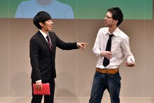 （左から）トンツカタン森本とトンツカタン櫻田。