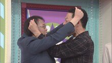 「本能Z」でバトルを展開する（左から）アインシュタイン稲田と東野幸治。(c)CBC