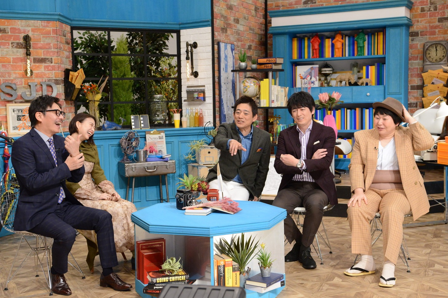 「それって!?実際どうなの課」のワンシーン。(c)中京テレビ