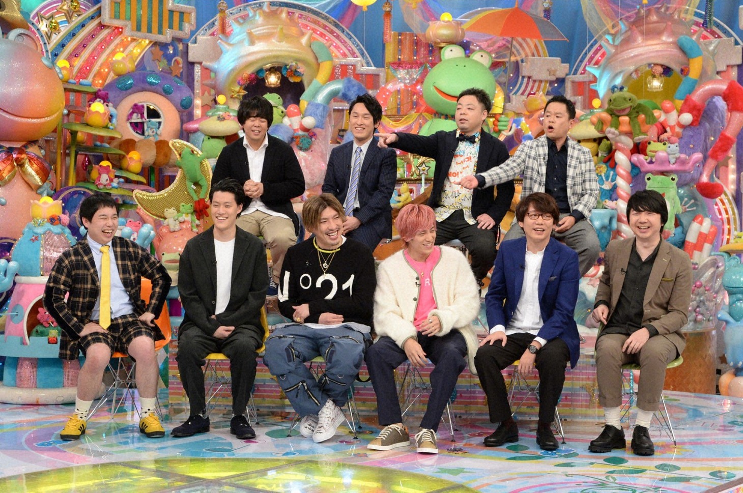 「アメトーーク！」に出演する（前列左から）霜降り明星、EXIT、三四郎、（後列左から）宮下草薙、ダイアン。(c)テレビ朝日
