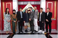 どちらのドラマがよかったかジャッジするのはゲストの高畑充希（左から2人目）。(c)日本テレビ