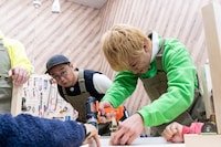 「おぎやはぎのハピキャン ～キャンプはじめてみました～」のワンシーン。(c)メ～テレ