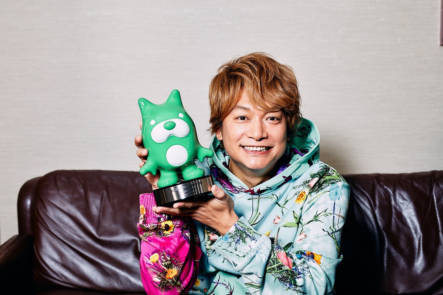 「BLOG of the year 2019」優秀賞を獲得した香取慎吾。