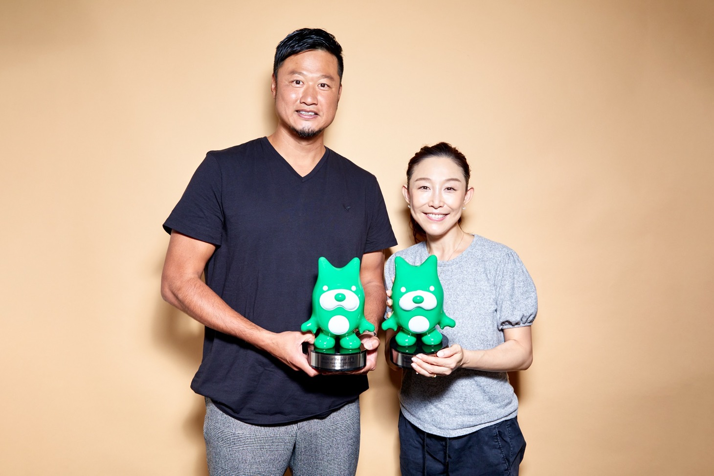 左からマック鈴木、クワバタオハラ小原。