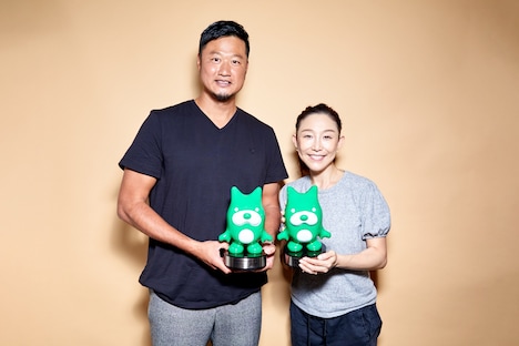 左からマック鈴木、クワバタオハラ小原。