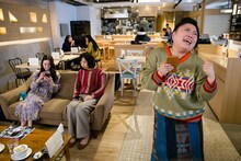 ニッチェ江上（右） (c)関西テレビ