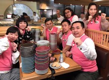 「まんぷくダービー」に出演する、オードリー春日率いる「南房総チーム」。(c)TBS