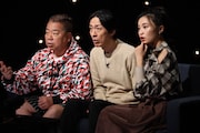 「土曜プレミアム『目撃!超逆転スクープ5 殺人者の微笑み』」に出演する(左から)出川哲朗、ナインティナイン矢部、小島瑠璃子。(c)フジテレビ