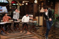 「石橋貴明のたいむとんねる」に出演する（左から）銀シャリ、おぎやはぎ小木、石橋貴明。(c)フジテレビ