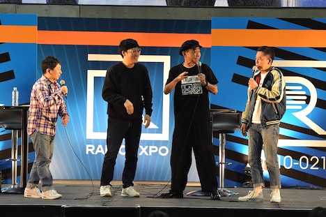 (左から)爆笑問題・田中、南海キャンディーズ山里、木梨憲武、爆笑問題・太田。(c)TBSラジオ