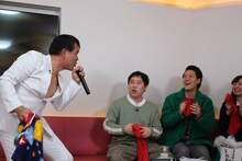 「冒険発掘バラエティ 霜降り明星のあてみなげ」より。(c)静岡朝日テレビ