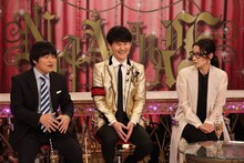 （左から）バカリズム、南原清隆、水野美紀。(c)フジテレビ