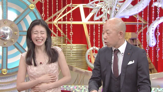 左から本仮屋ユイカ、バイきんぐ小峠。(c)日本テレビ
