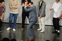 永野になりきるイワイガワ・岩井ジョニ男。