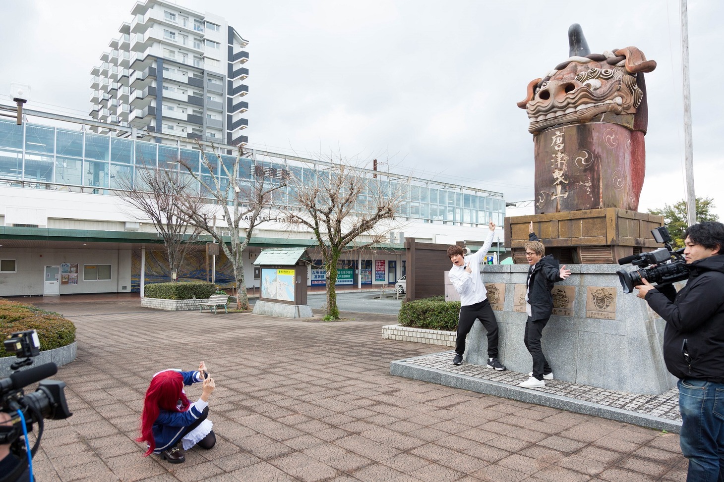 「ロンブー淳のゾンビランドサガ聖地巡礼ツアー」より。(c)TVQ