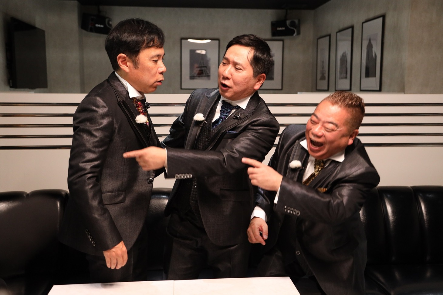 「土曜プレミアム『出川・爆問田中・岡村のスモール3』」に出演する（左から）ナインティナイン岡村、爆笑問題・田中、出川哲朗。(c)フジテレビ