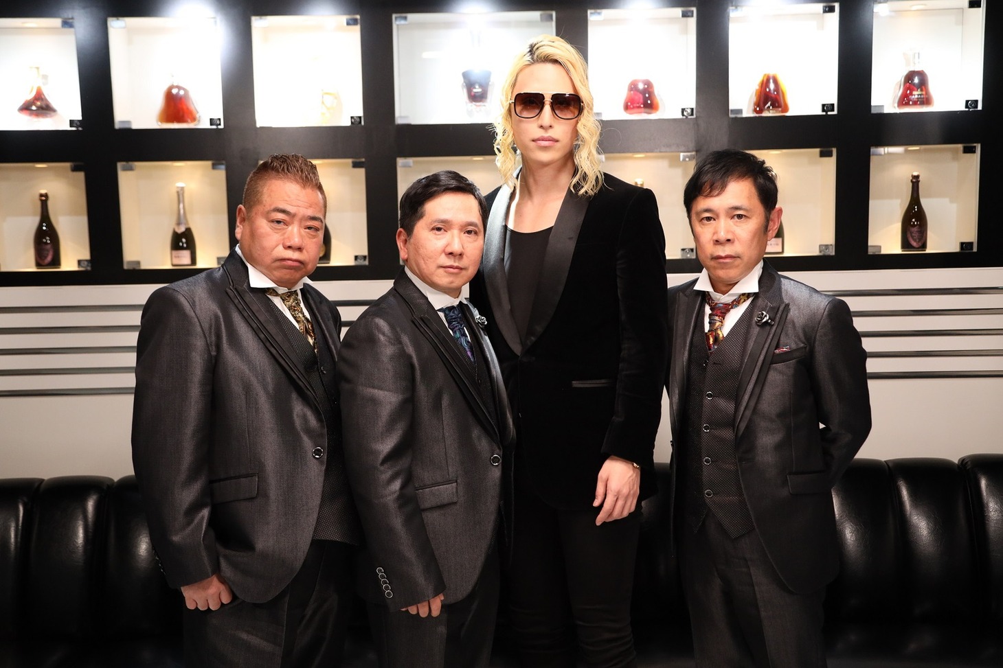 （左から）出川哲朗、爆笑問題・田中、ローランド、ナインティナイン岡村。(c)フジテレビ