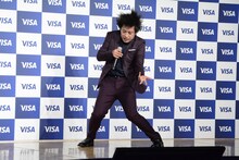 自己紹介をするぺこぱ松陰寺。