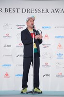 「スニーカーベストドレッサー賞」特別賞を受賞したレイザーラモンRG。