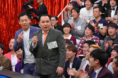 「痛快！明石家電視台」2月24日放送回に出演するミルクボーイ。(c)MBS