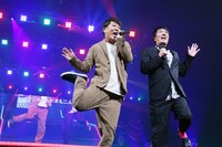 左から藤本敏史（FUJIWARA）、小木博明（おぎやはぎ）。(c)テレビ東京