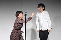 漫才を披露するにぼしいわし。