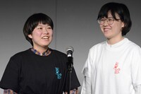 漫才を披露するにぼしいわし。