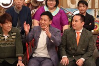 ミルクボーイ（前列右）ら。(c)フジテレビ