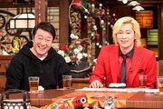 （左から）加藤浩次、カズレーザー。(c)TBS