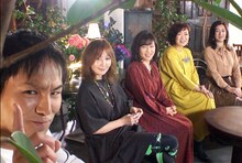 「＃お腹立ちはごもっとも」に出演する（左から）狩野英孝、YOU、松本明子、清水ミチコ、野々村友紀子。(c)BS朝日