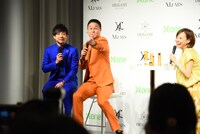 PRイベントを盛り上げるティモンディ。