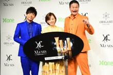 ティモンディと高橋真麻（中央）。