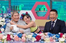 左からビートたけし、フワちゃん、くりぃむしちゅー上田。(c)日本テレビ