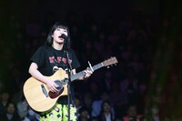 眉村ちあき (c)テレビ東京