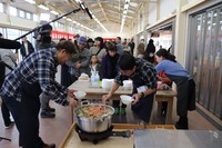 「若ちゃん＆福ちゃん 山陰ちゃんこバイク旅」より。(c)日本海テレビ