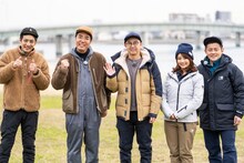 左からとろサーモン村田、おぎやはぎ、平嶋夏海、スピードワゴン井戸田。(c)メ～テレ