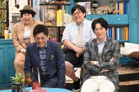 博多華丸・大吉と（後列左から）森三中・大島、タイムマシーン3号・関。(c)中京テレビ