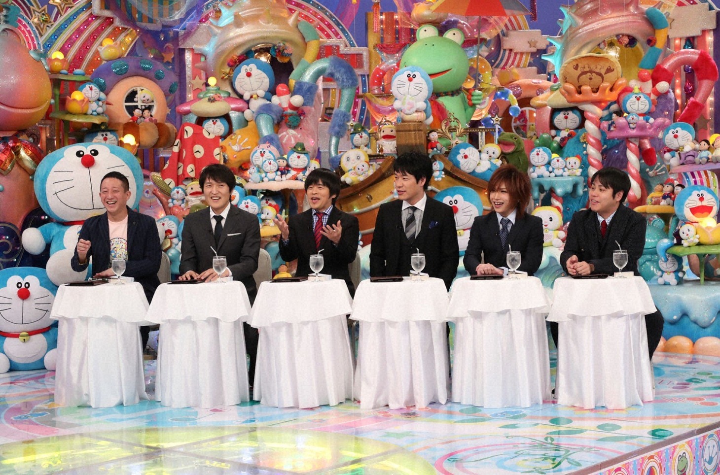 「『アメトーーク！』ドラえもん ひみつ道具ドラフト会議」の様子。(c)テレビ朝日