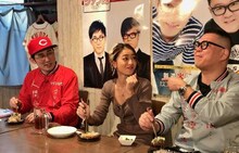 「ぶちぶちシソンヌ」名シーンクイズに挑戦する池田美優（中央）。