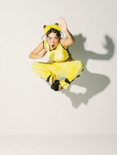 フワちゃん（撮影：ｔAiki）(c) 宝島社