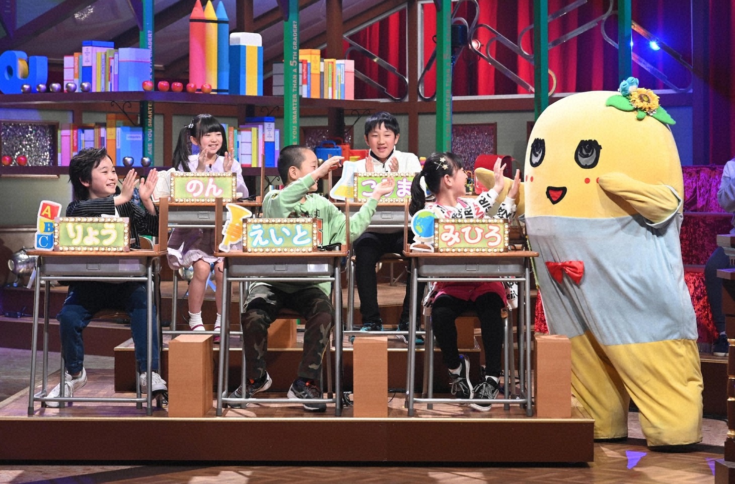 「クイズ！あなたは小学5年生より賢いの？」のワンシーン。(c)日本テレビ