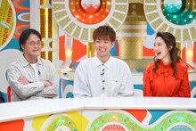 左からアインシュタイン、ファーストサマーウイカ。(c)MBS