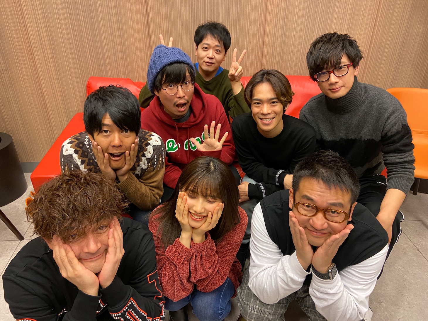 「あはれ！名作くん」のなすなかにし、うしろシティ、小野賢章、江口拓也、佐藤優樹、新海岳人監督。