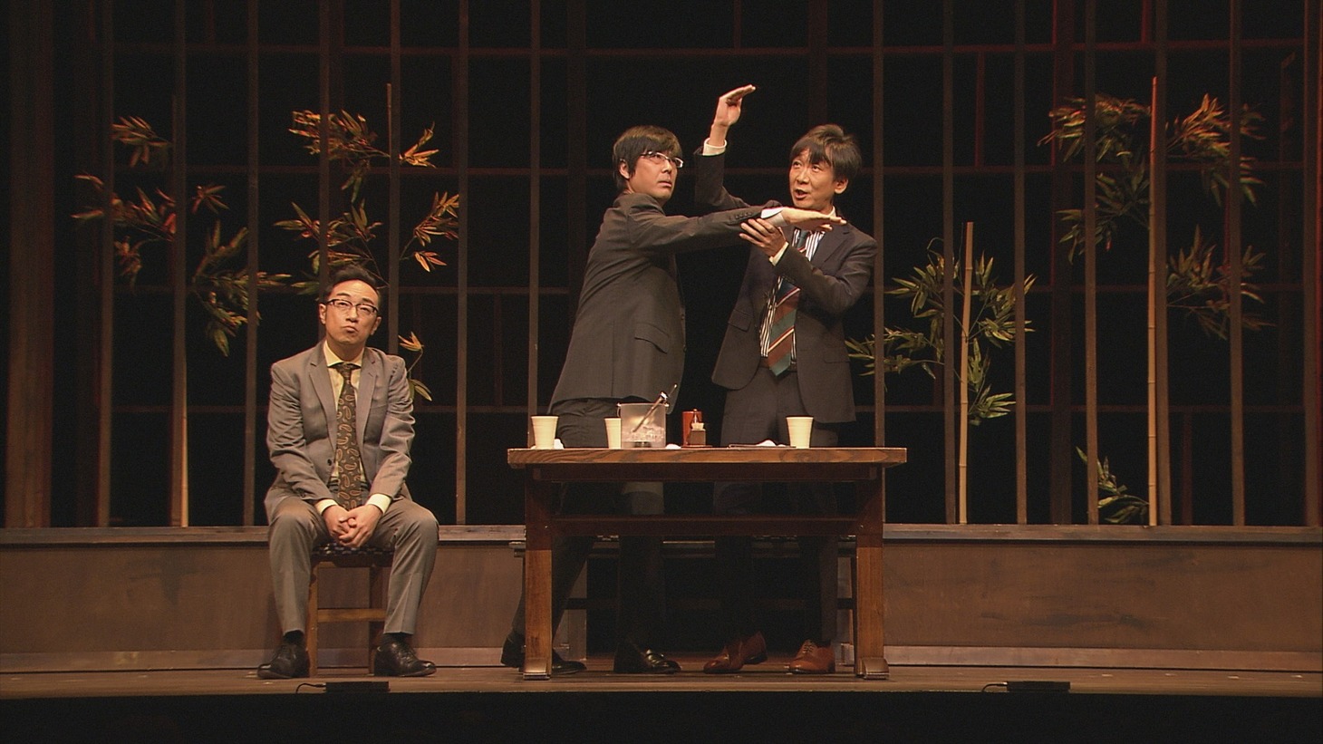 コント「部長のいい話」のワンシーン。