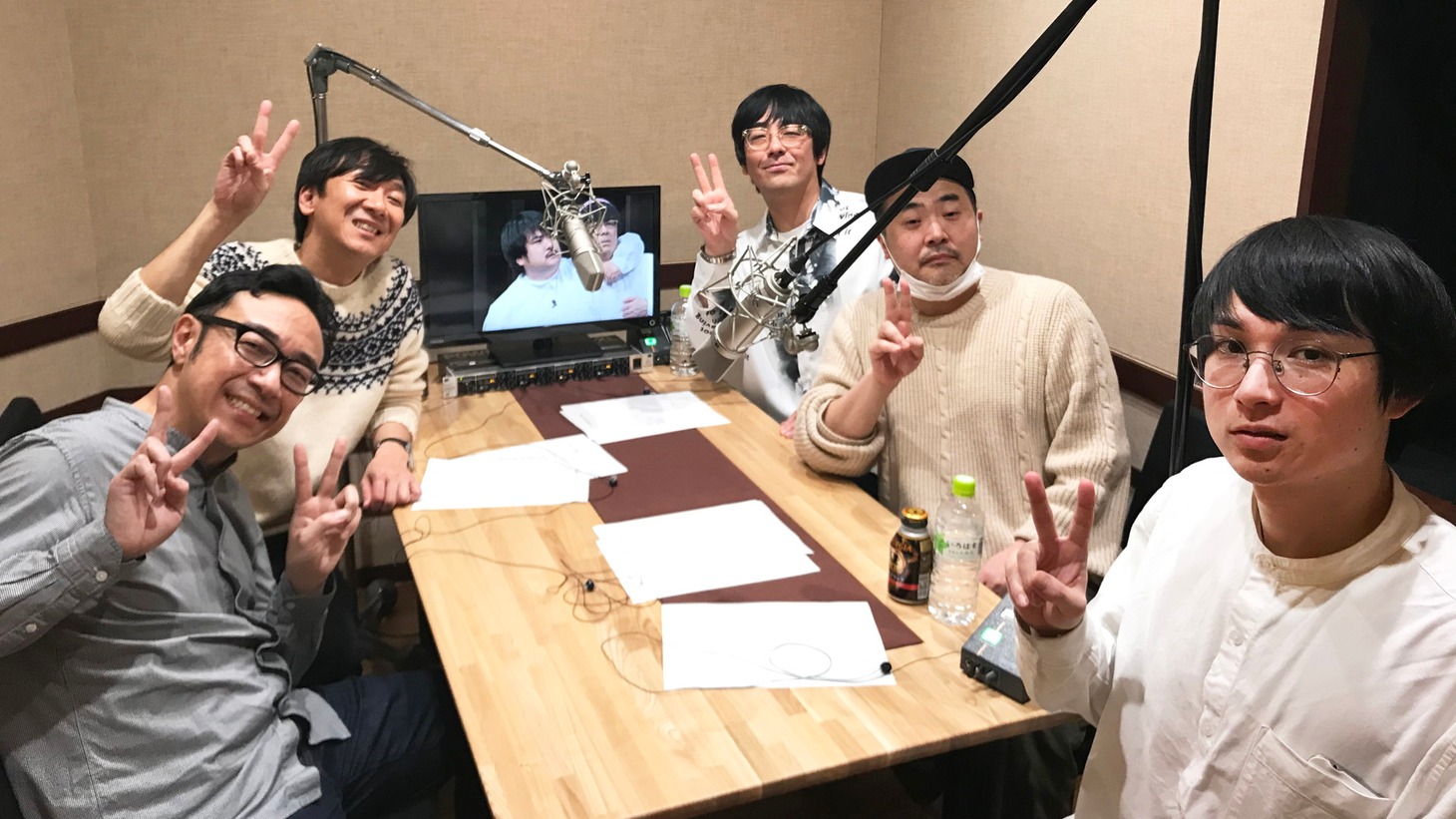 副音声に登場する（左から）東京03、オークラ、空気階段・水川かたまり。