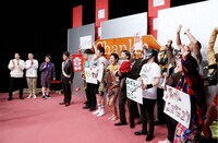 小道具DIY芸人たち。