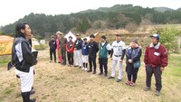 見取り図が出演する「千鳥の野球チームを作ろう」のワンシーン。(c)ABCテレビ
