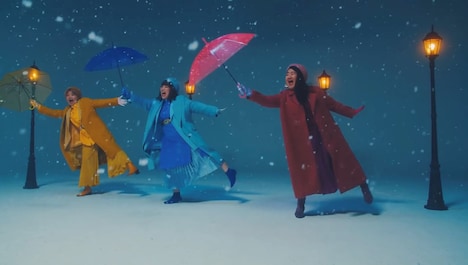 CHAO「好きになってごめんなさい」MVより。