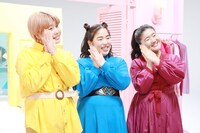 CHAO。左からガンバレルーヤまひる、ゆりやんレトリィバァ、ガンバレルーヤよしこ。