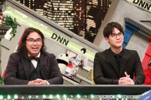 「全力！脱力タイムズ」に出演する（左から）ロッチ中岡、中川大志。(c)フジテレビ